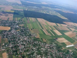 Otopeni cumpără 28 de bănci urbane printr-o achiziție directă de 269.000 de lei