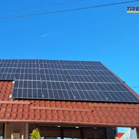 panouri fotovoltaice pe casa de la Trevora