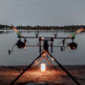 Activități de seară după o zi caldă în Ilfov - pescuit nocturn