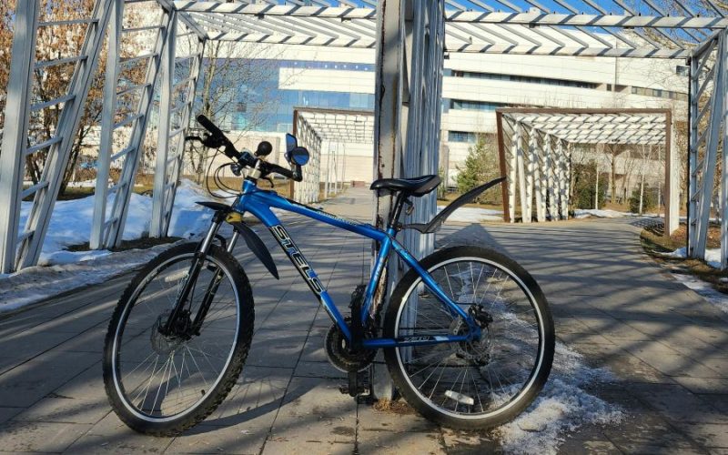Mersul pe bicicletă pe traseele din Ilfov când se topește zăpada