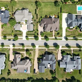 Ștefăneștii de Jos și Voluntari, printre cele mai scumpe piețe rezidențiale din România