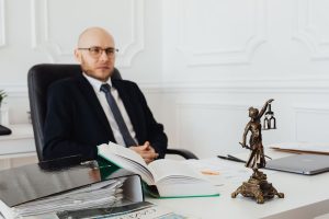 Avocați specializați în Ilfov 2026: drept civil, penal, comercial, muncii, imobiliar