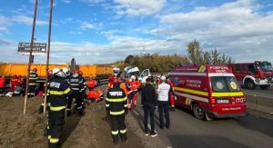 Două persoane au murit în accidentul de pe DN7 la Buftea iar 18 persoane au fost transportate la spitale