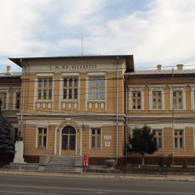 Licee și școli din Târgoviște