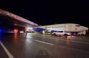 Un avion dezafectat transportat spre Voluntari a blocat temporar DN1 la Balotești