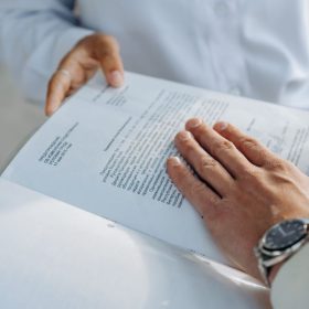 cercetat pentru acte medicale fără drept la un punct din Bragadiru
